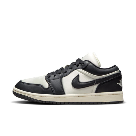 Women's Air Jordan 1 Low SE 'Panda'