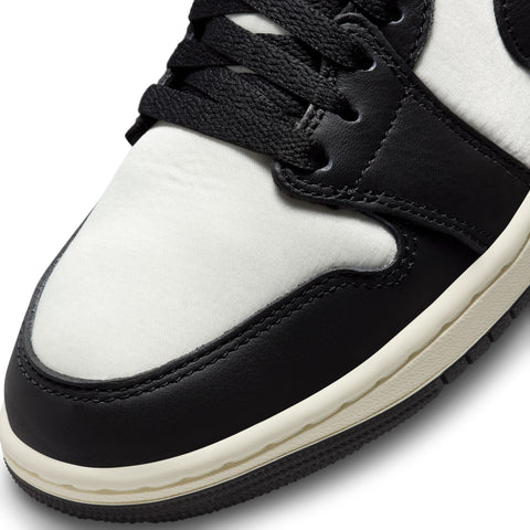 Women's Air Jordan 1 Low SE 'Panda'