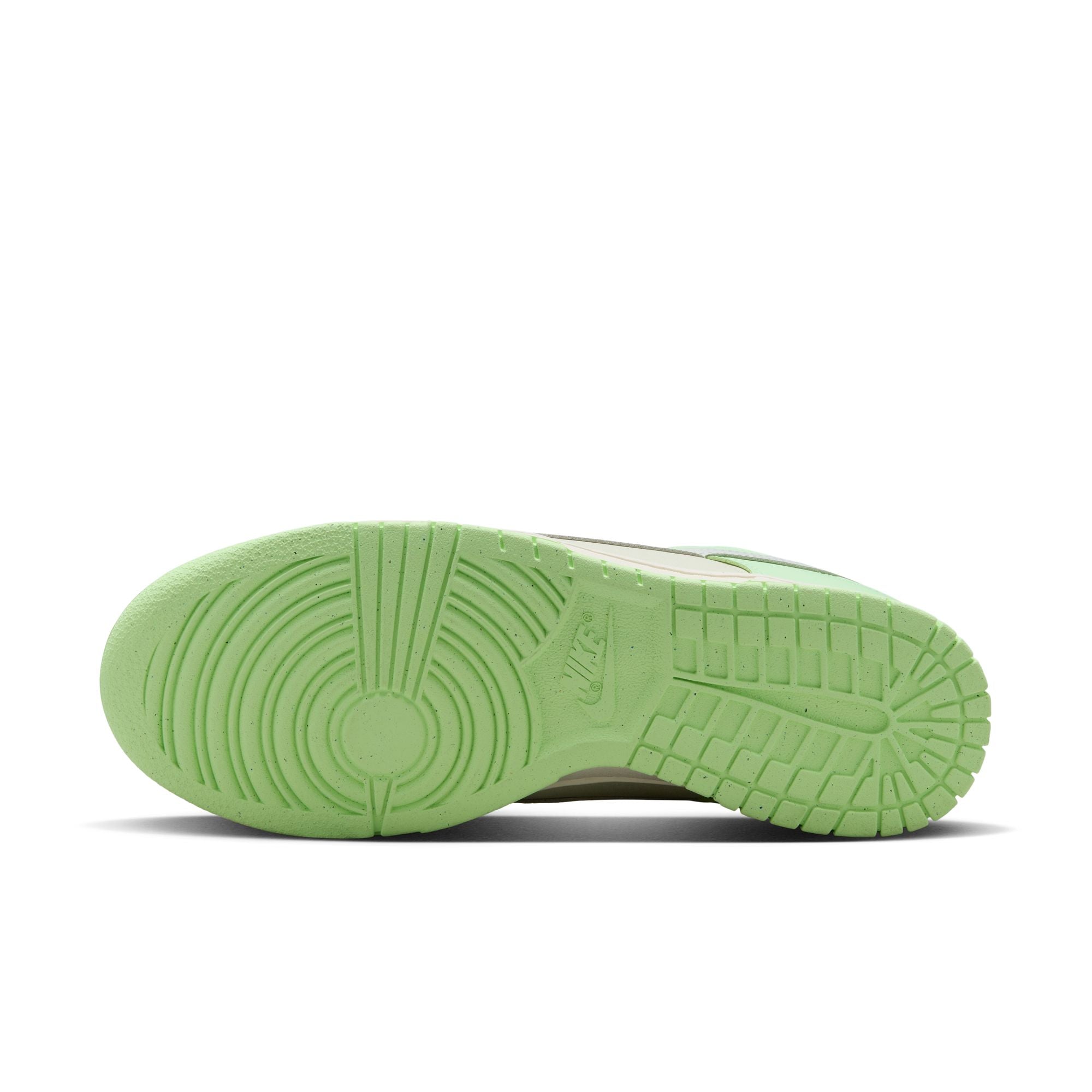 Women's Nike Dunk Low Next Nature SE 'Vapor Green'
