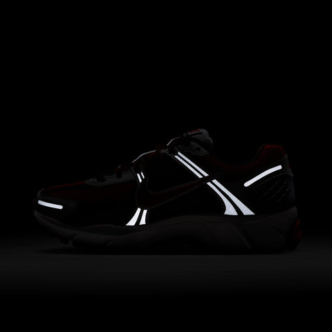 Women's Nike Vomero 5 'Mystic Red'
