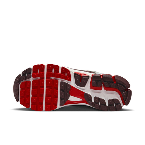 Women's Nike Vomero 5 'Mystic Red'