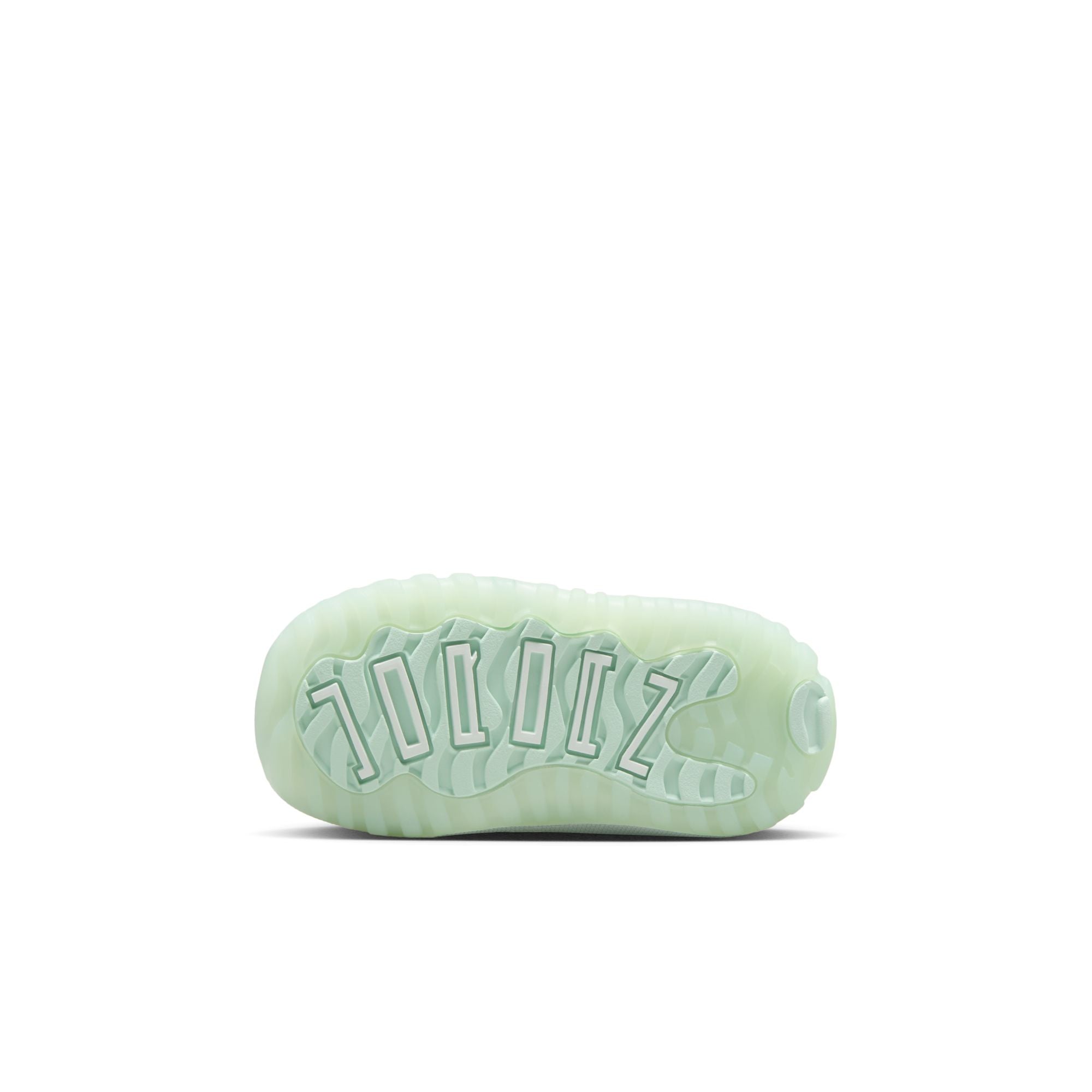 Air Jordan 11 Retro Low TD 'Igloo'