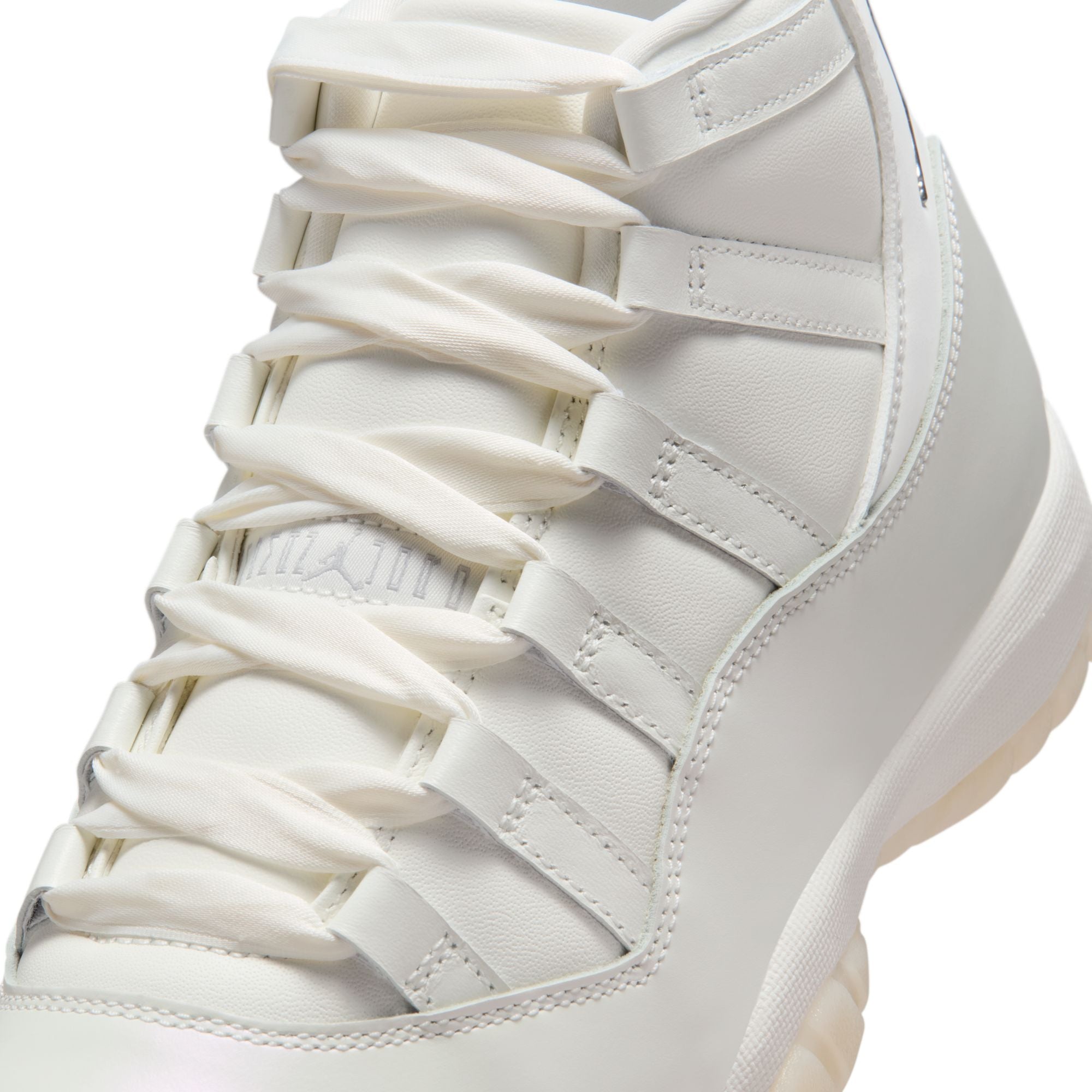 Women's Air Jordan 11 Retro 'Pearl'