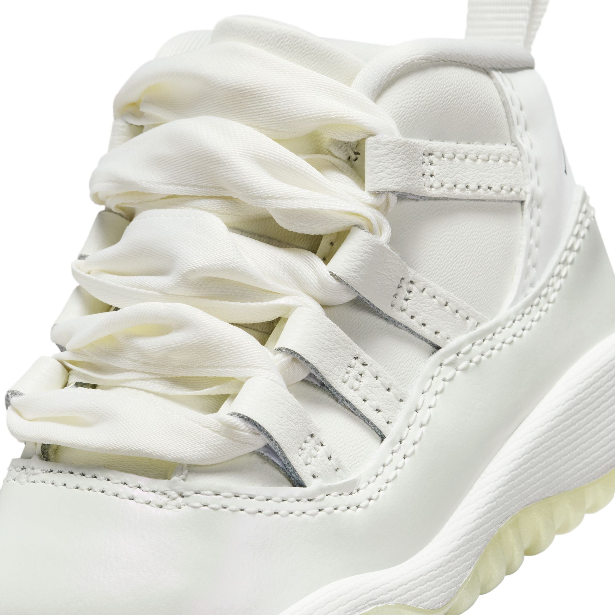 Air Jordan 11 Retro TD 'Pearl'
