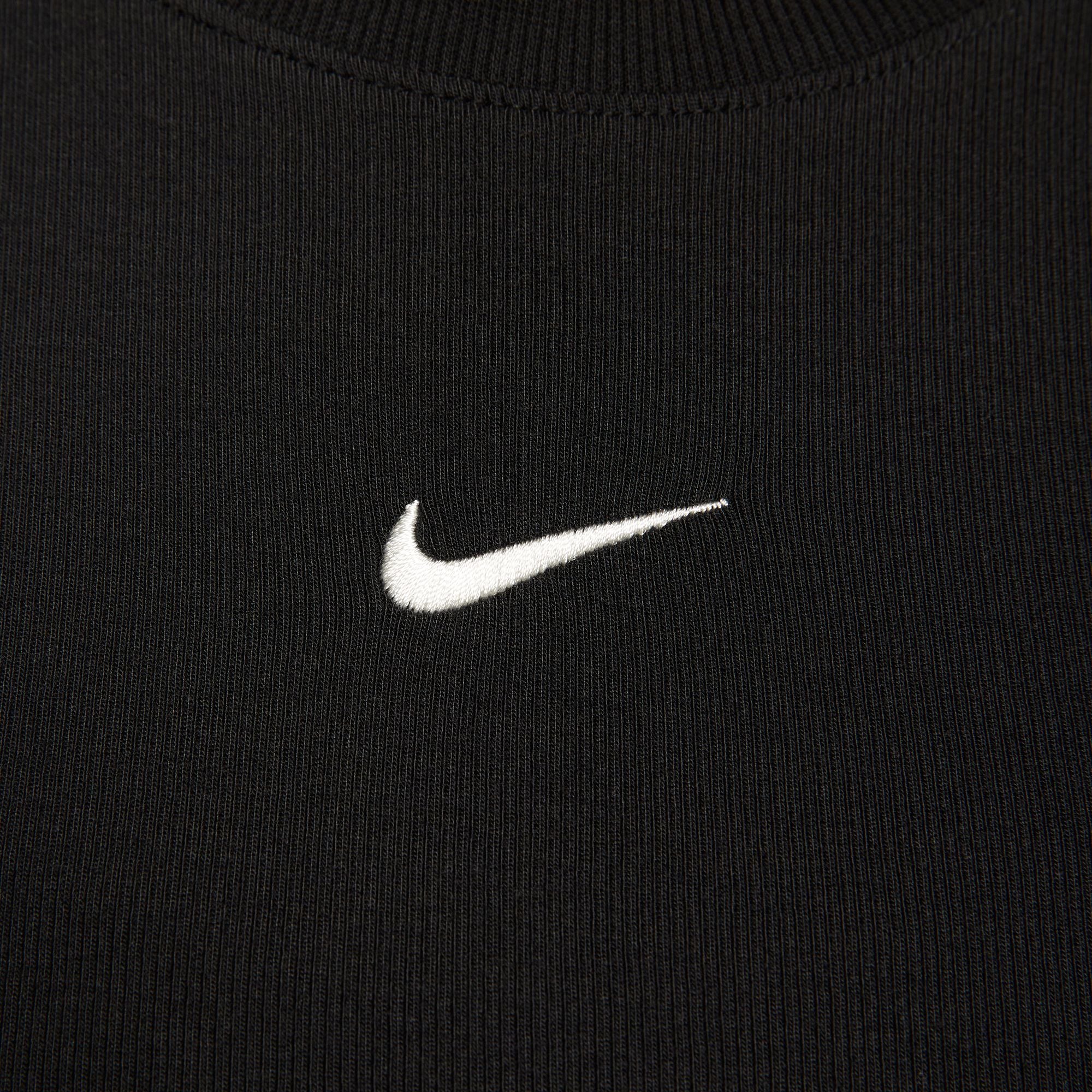 Nike Sportswear Chill Knit Women's Tight Cropped Mini-Rib Tank Top
