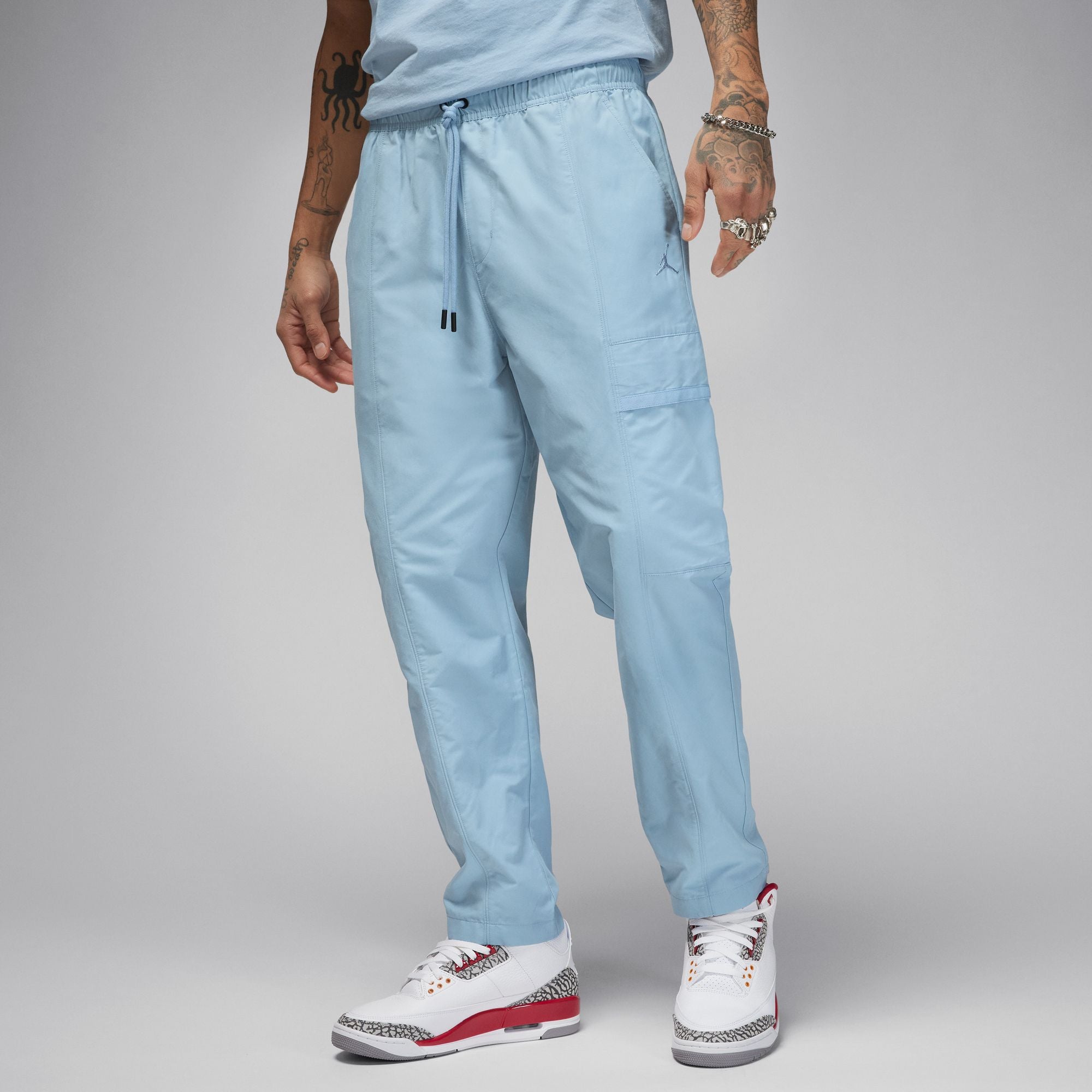 Jordan Essentials Men's Woven Pants – TROPHY ROOM STORE