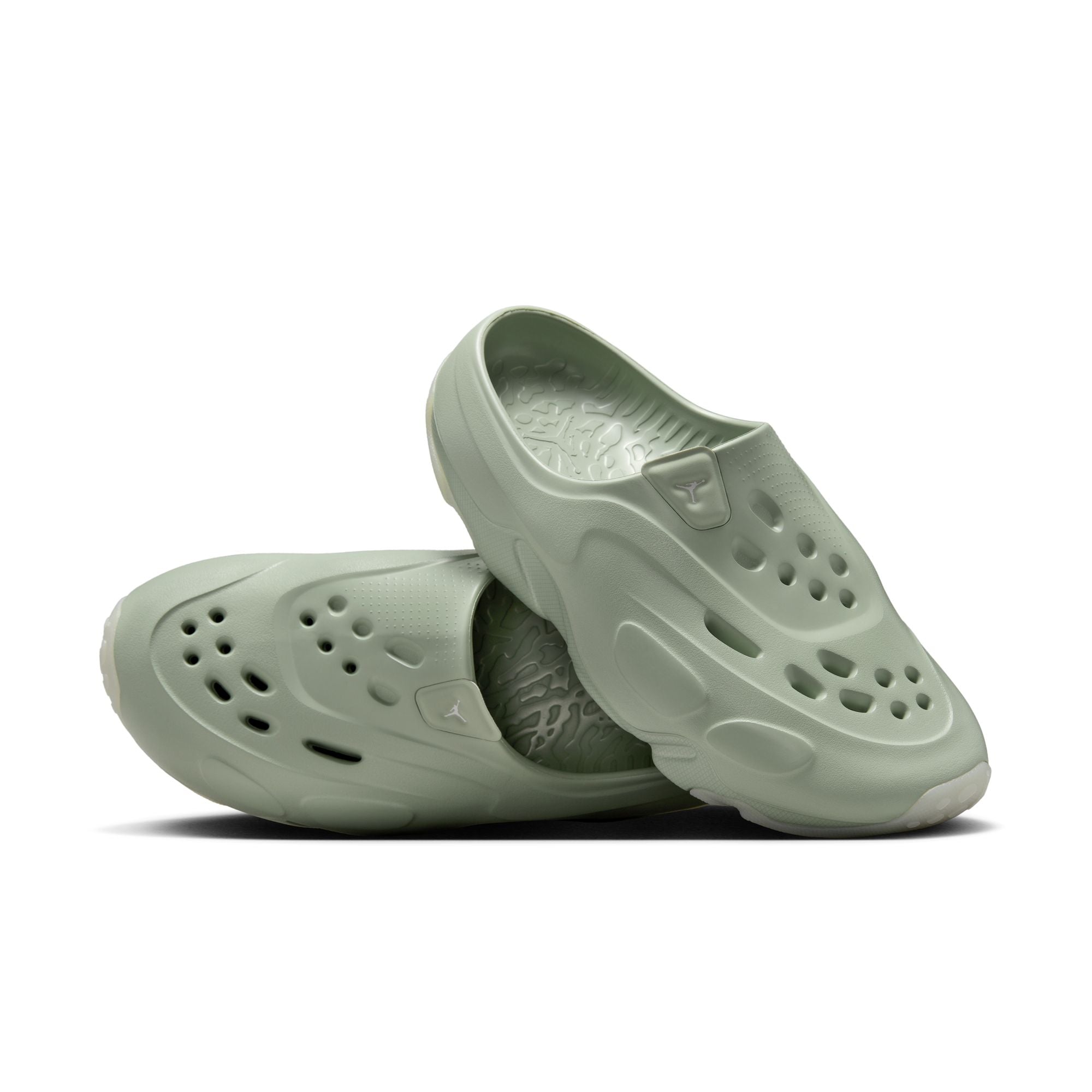 Jordan Roam Slides 'Spruce Fog'
