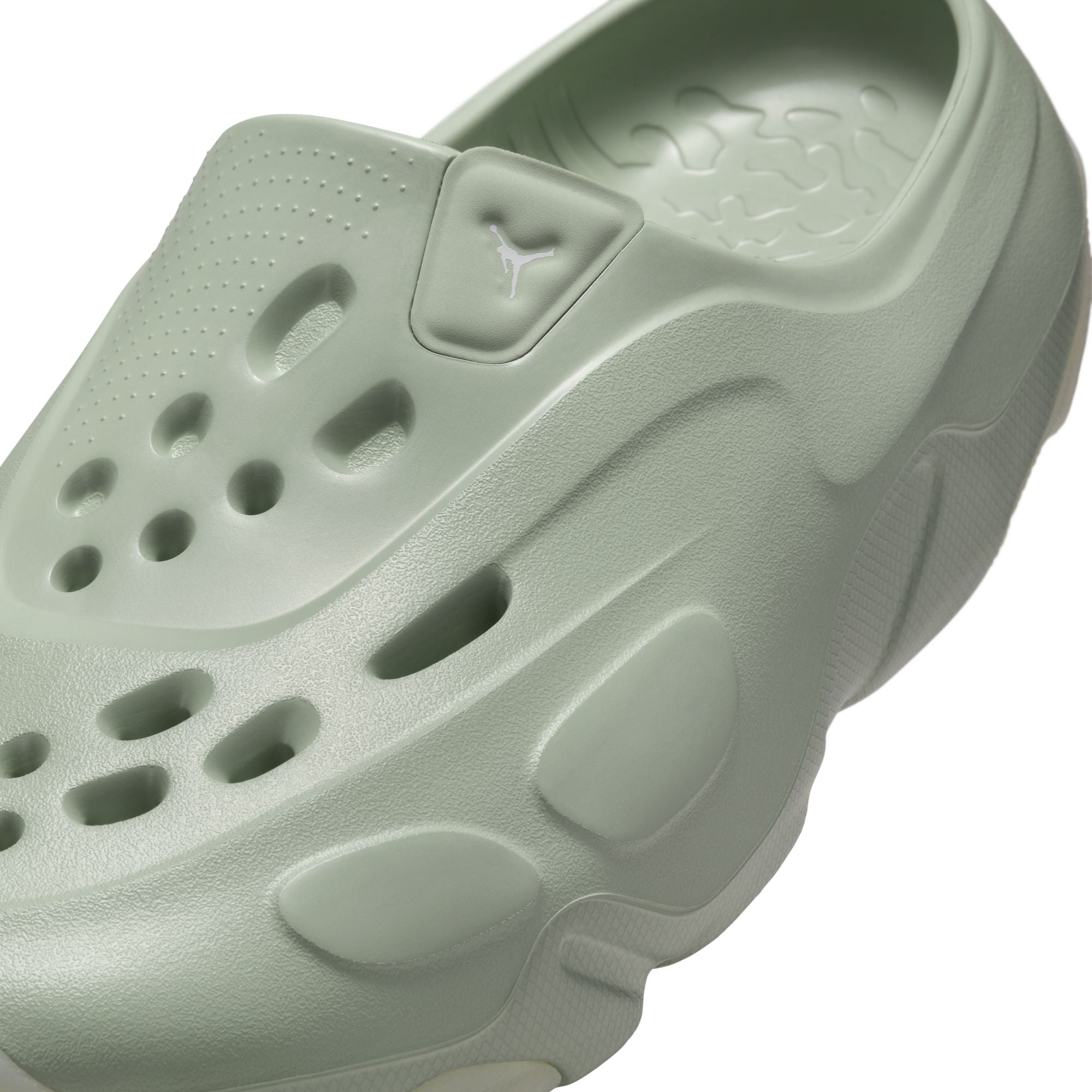 Jordan Roam Slides 'Spruce Fog'