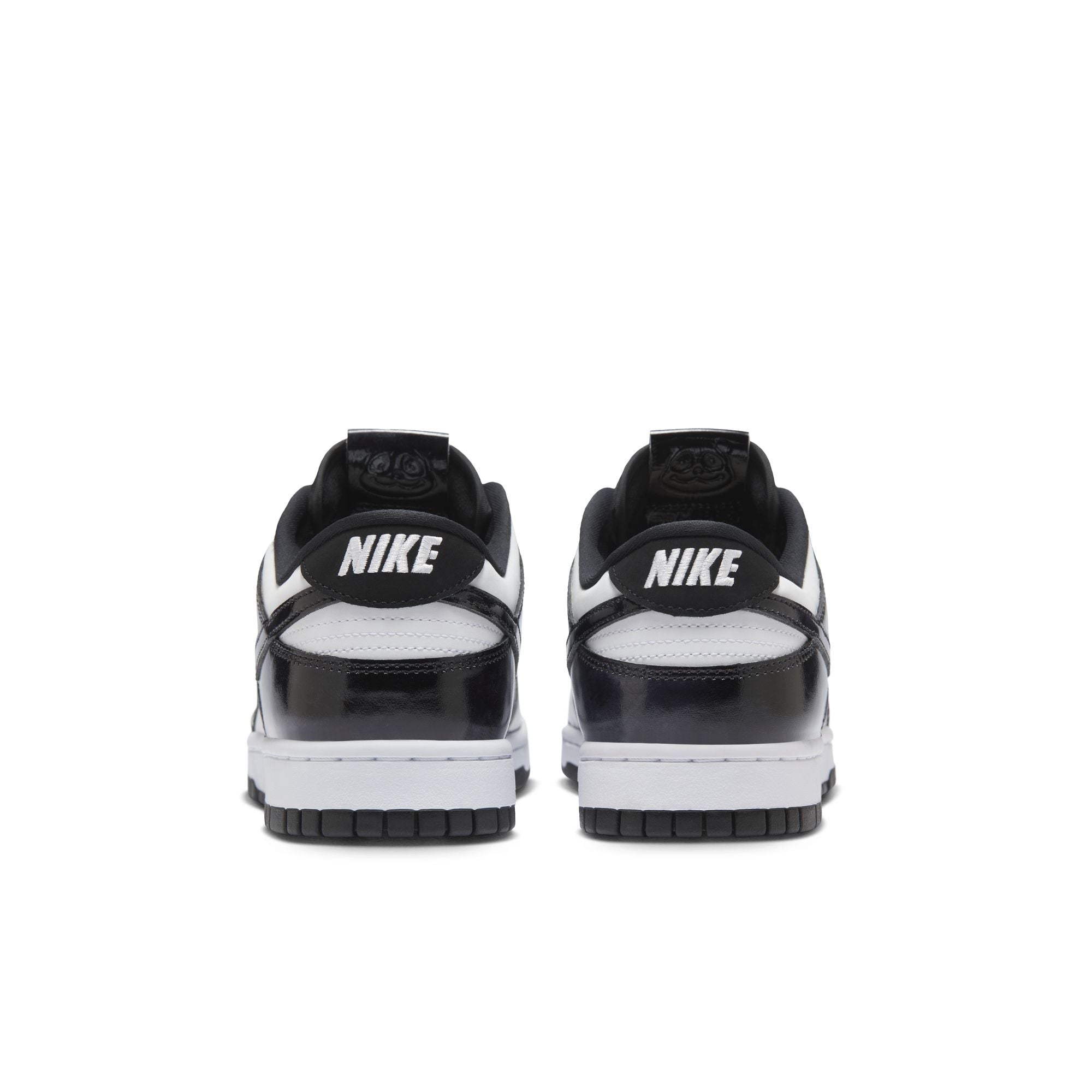 Nike Dunk Low Retro SE 'Panda'