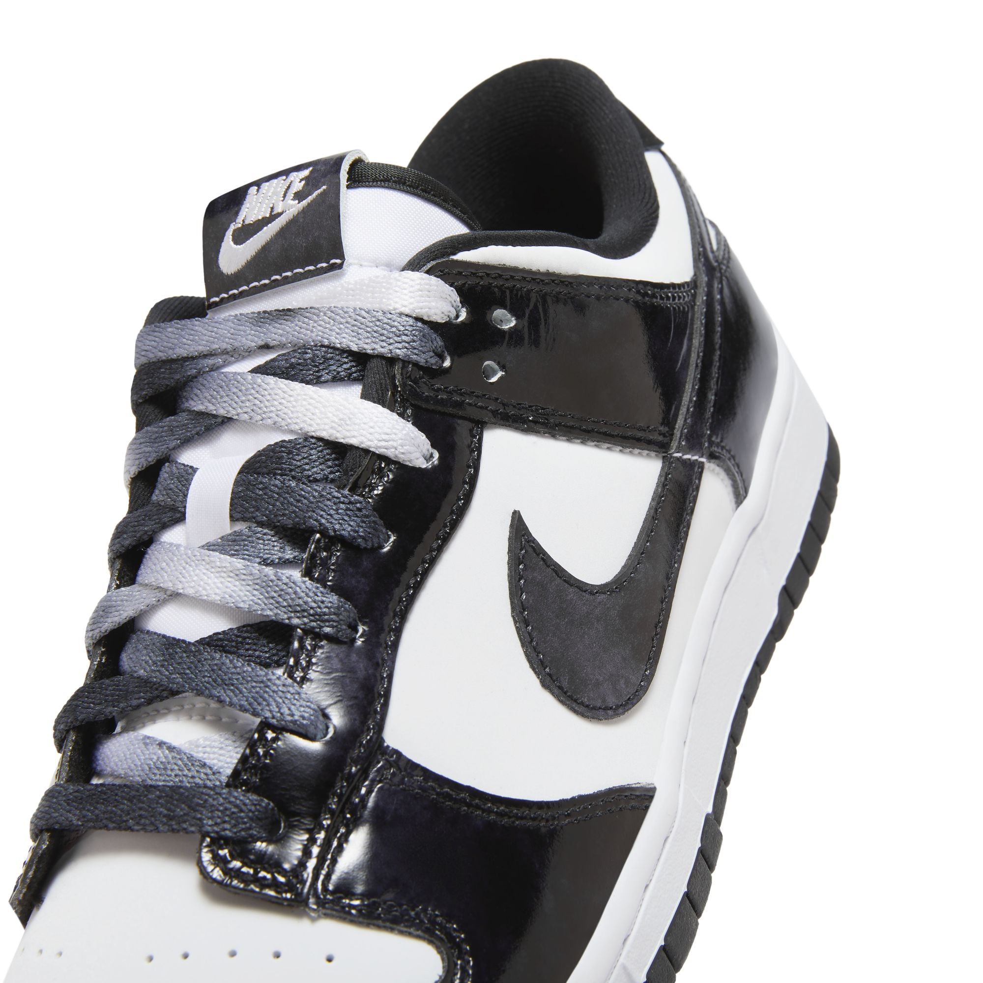 Nike Dunk Low Retro SE 'Panda'