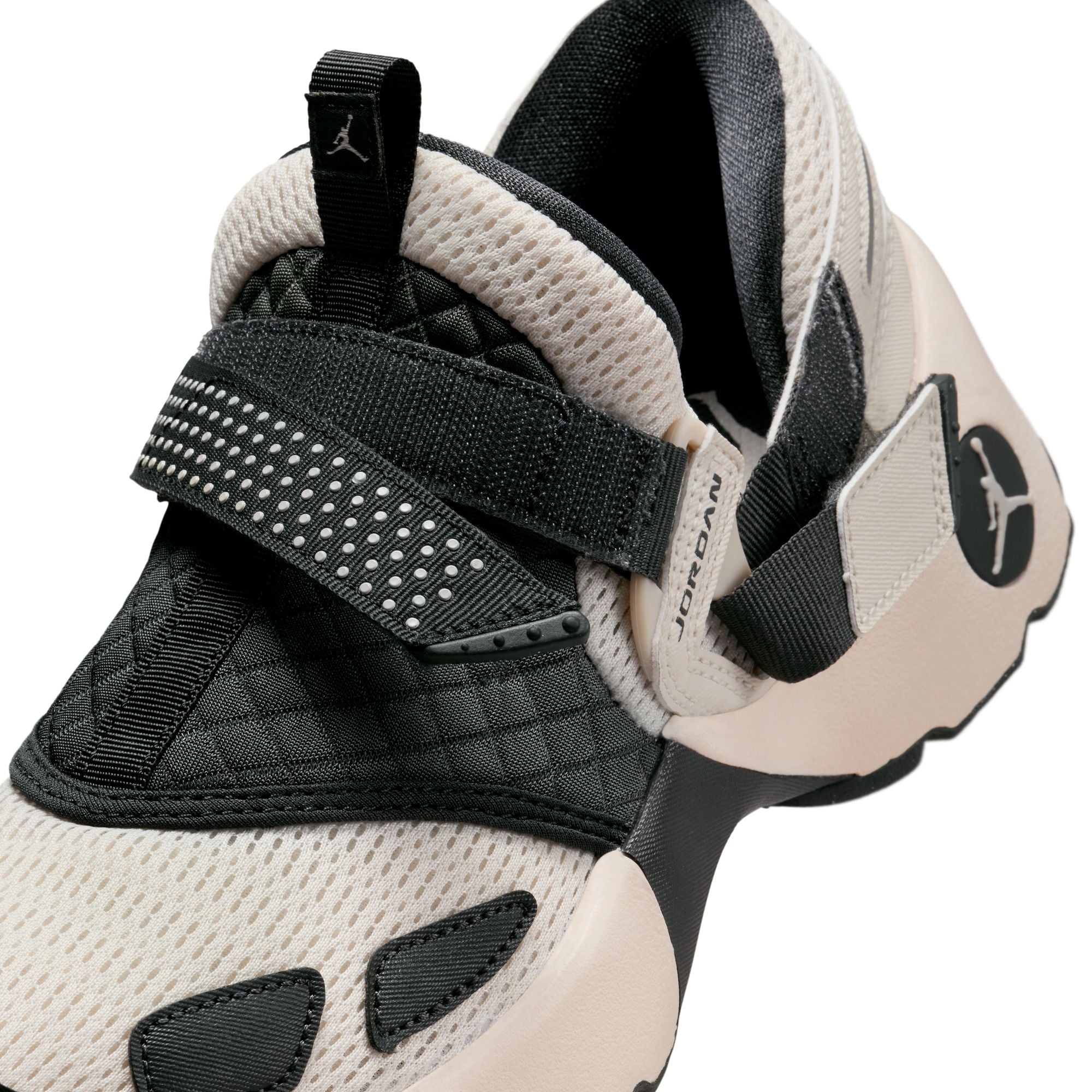 Women's Jordan Trunner LX 'Light Orewood Brown'