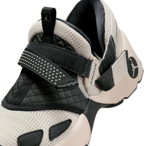Women's Jordan Trunner LX 'Light Orewood Brown'