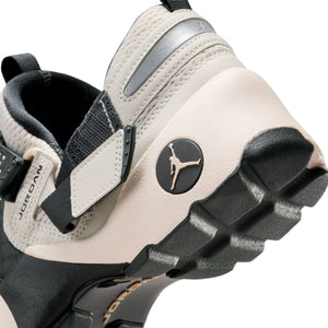 Women's Jordan Trunner LX 'Light Orewood Brown'