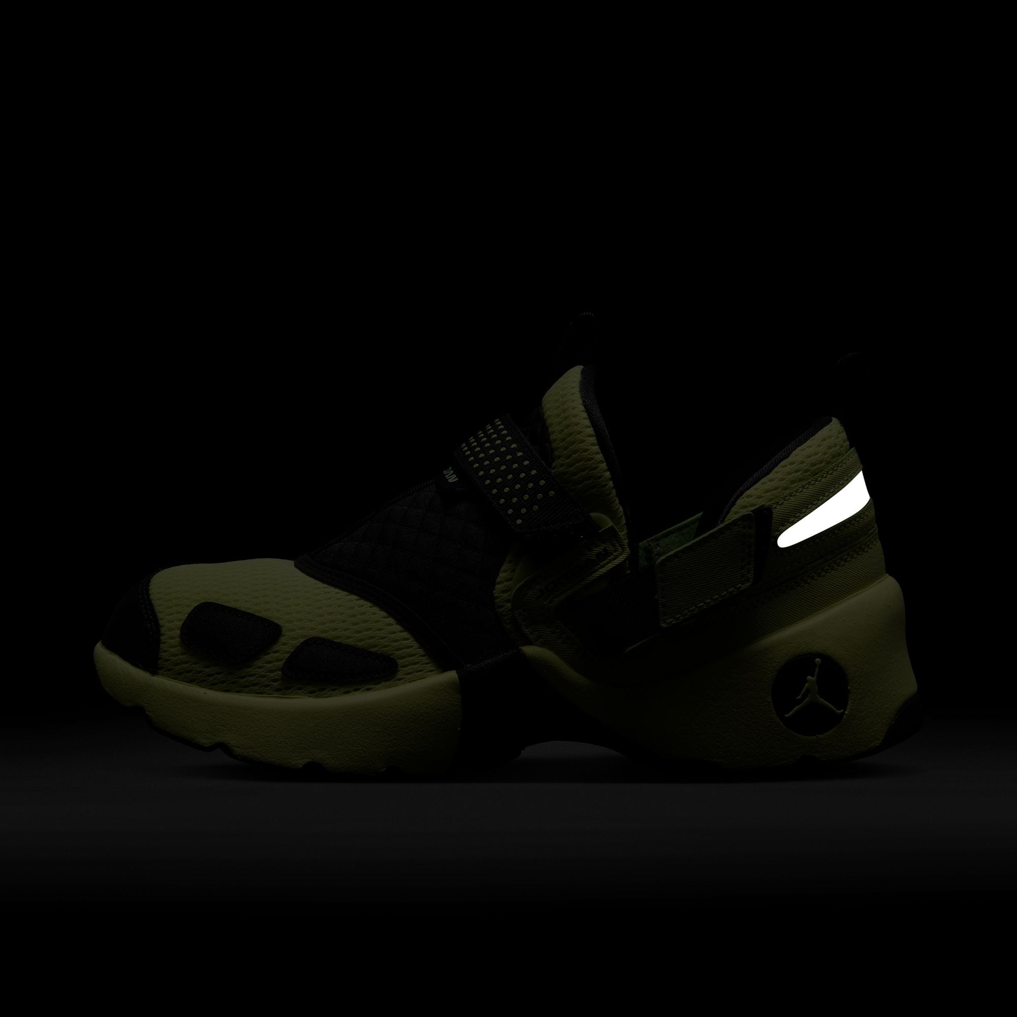 Women's Jordan Trunner LX 'Green Luminous'