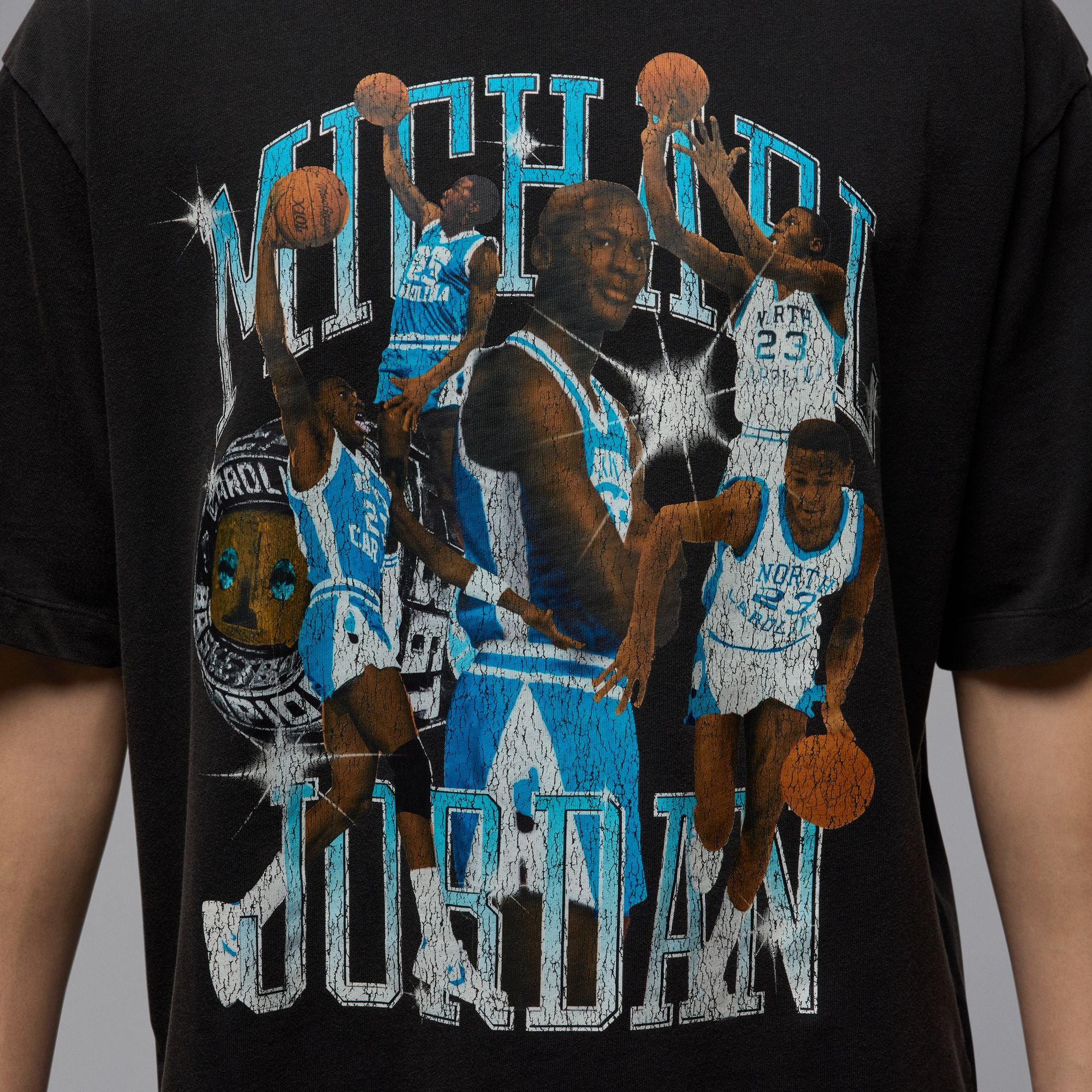 Jordan Flight Essentials Men's Graphic 'UNC 'T-Shirt