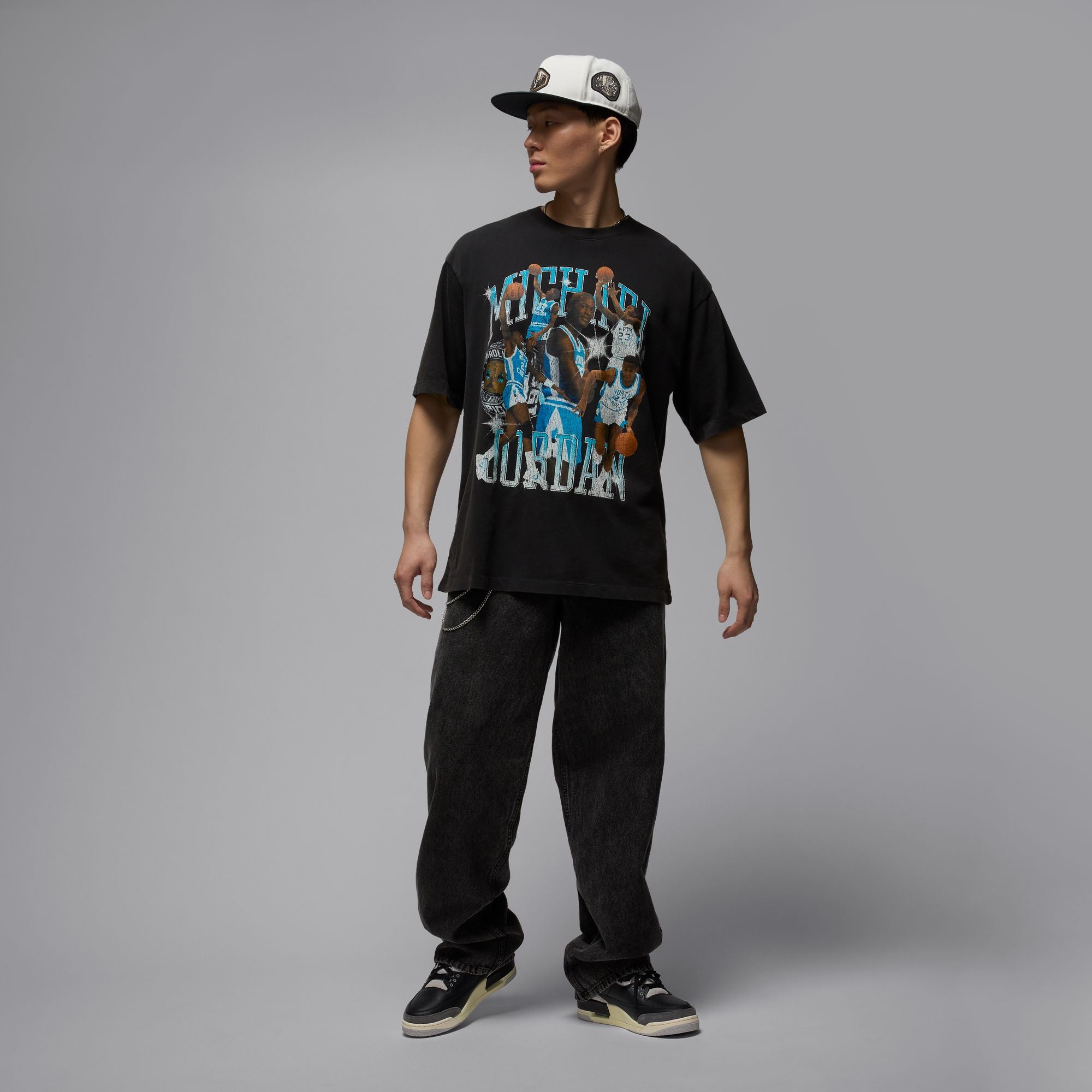 Jordan Flight Essentials Men's Graphic 'UNC 'T-Shirt