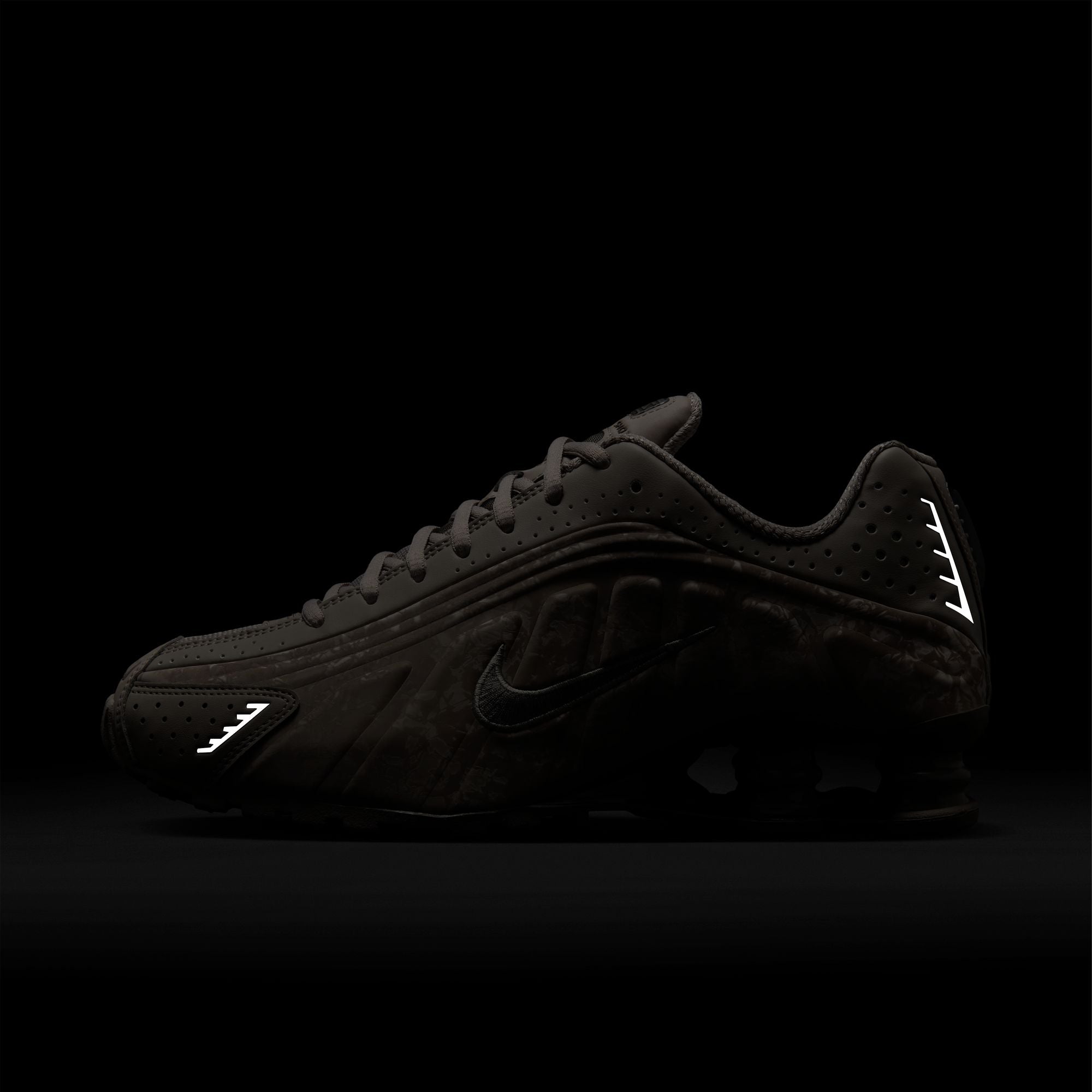 Women's Nike Shox R4 'Flat Pewter Floral'