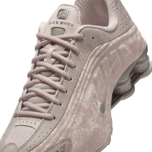 Women's Nike Shox R4 'Flat Pewter Floral'