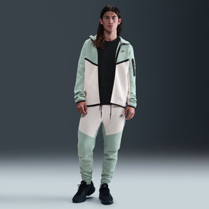 Nike Tech Men's Fleece Windrunner Full-Zip Jacket