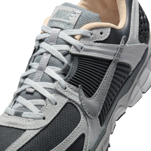 Nike Zoom Vomero 5 'Smoke Grey'