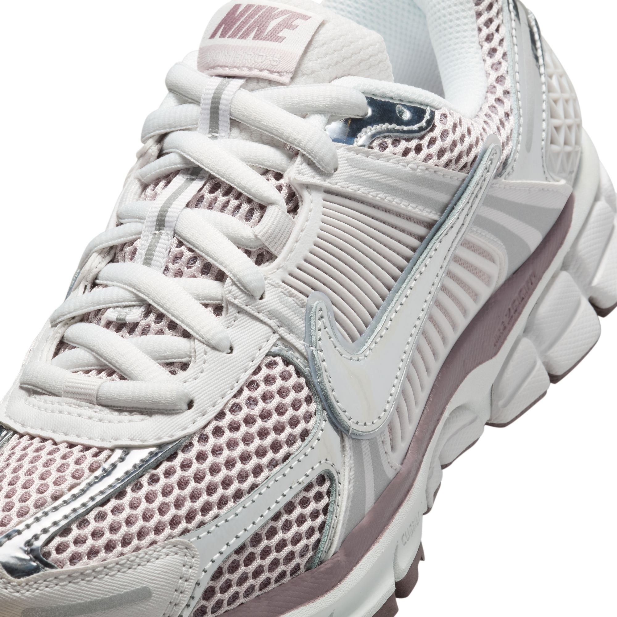 Women's Nike Zoom Vomero 5 'Platinum Violet'