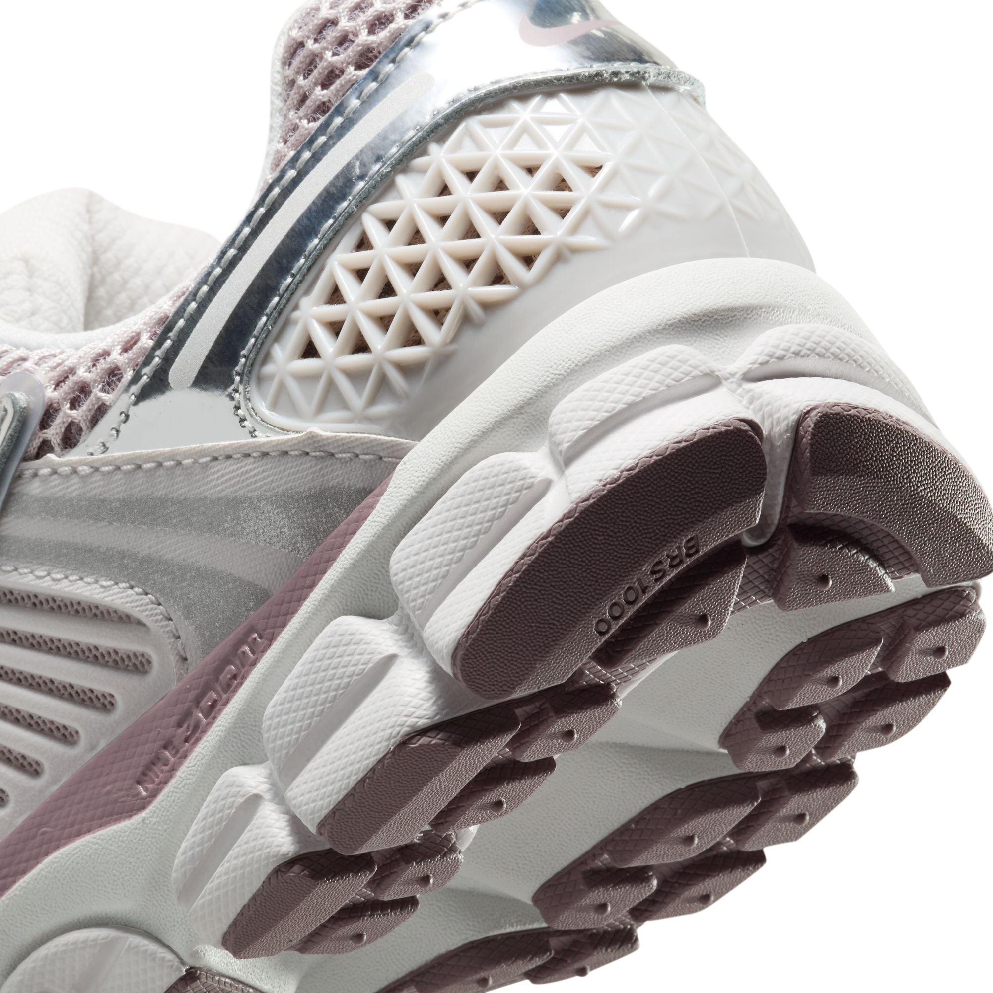 Women's Nike Zoom Vomero 5 'Platinum Violet'