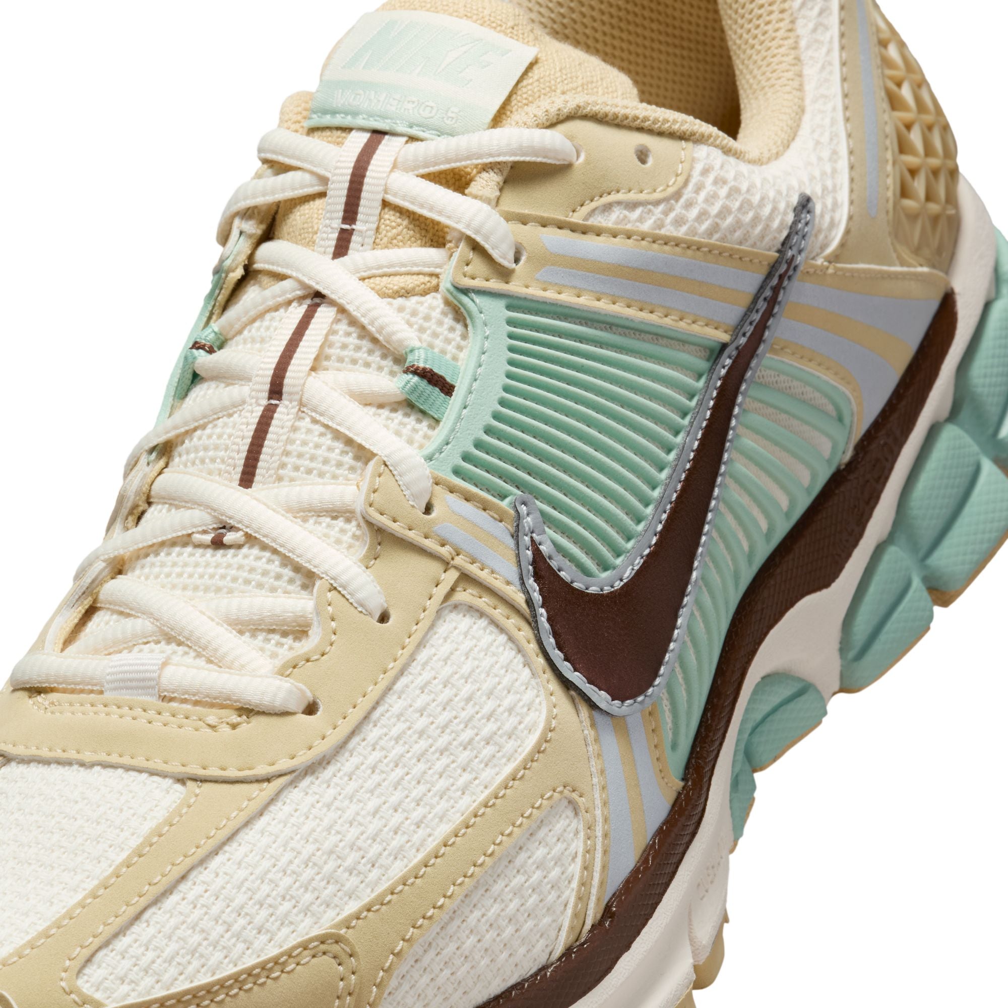 Nike Zoom Vomero 5 SE 'Team Gold Seafoam'