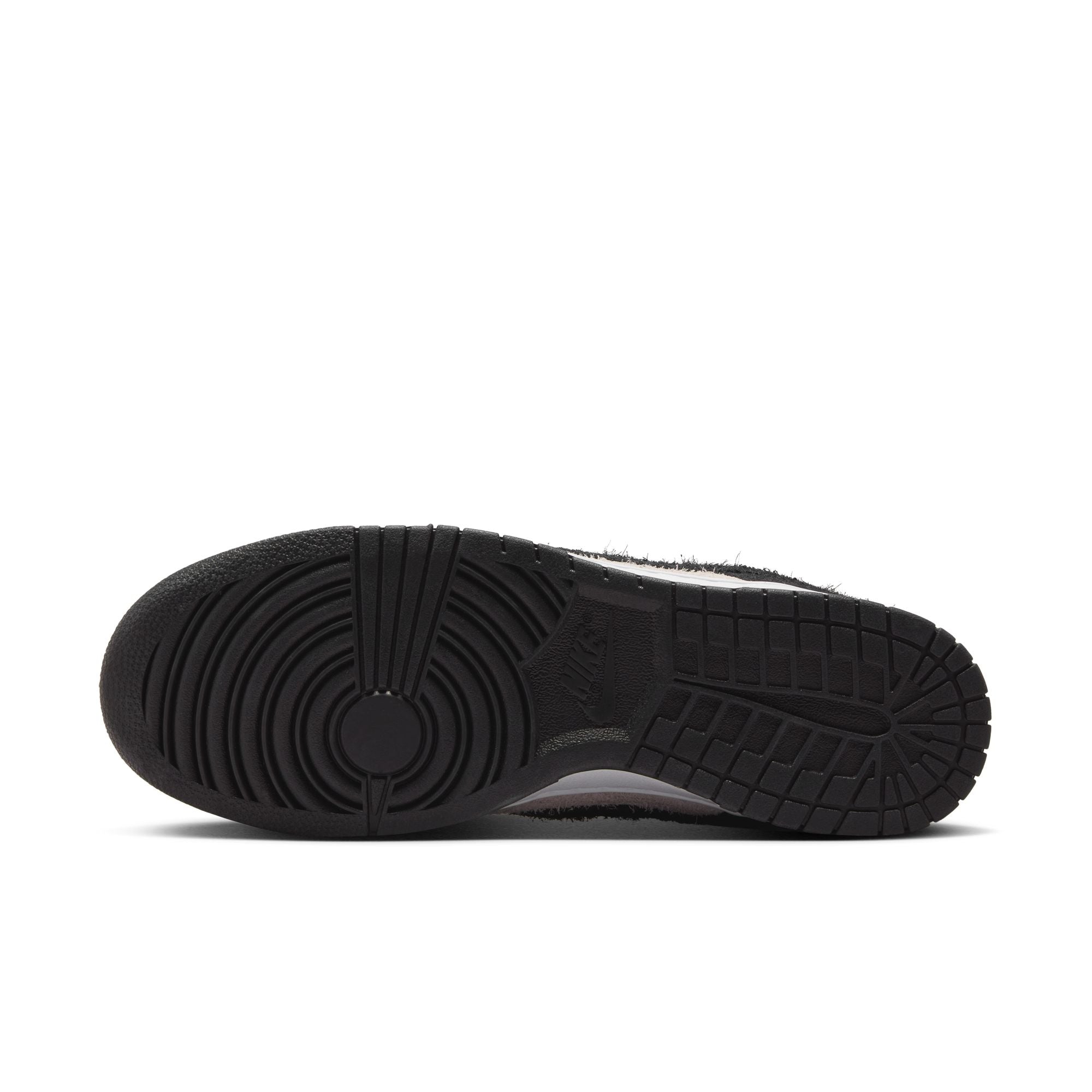 NIke Dunk Low Retro SE 'Suede Panda'