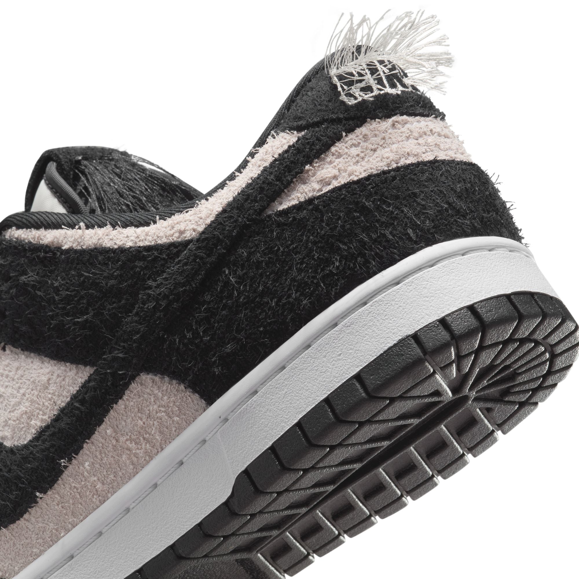 NIke Dunk Low Retro SE 'Suede Panda'