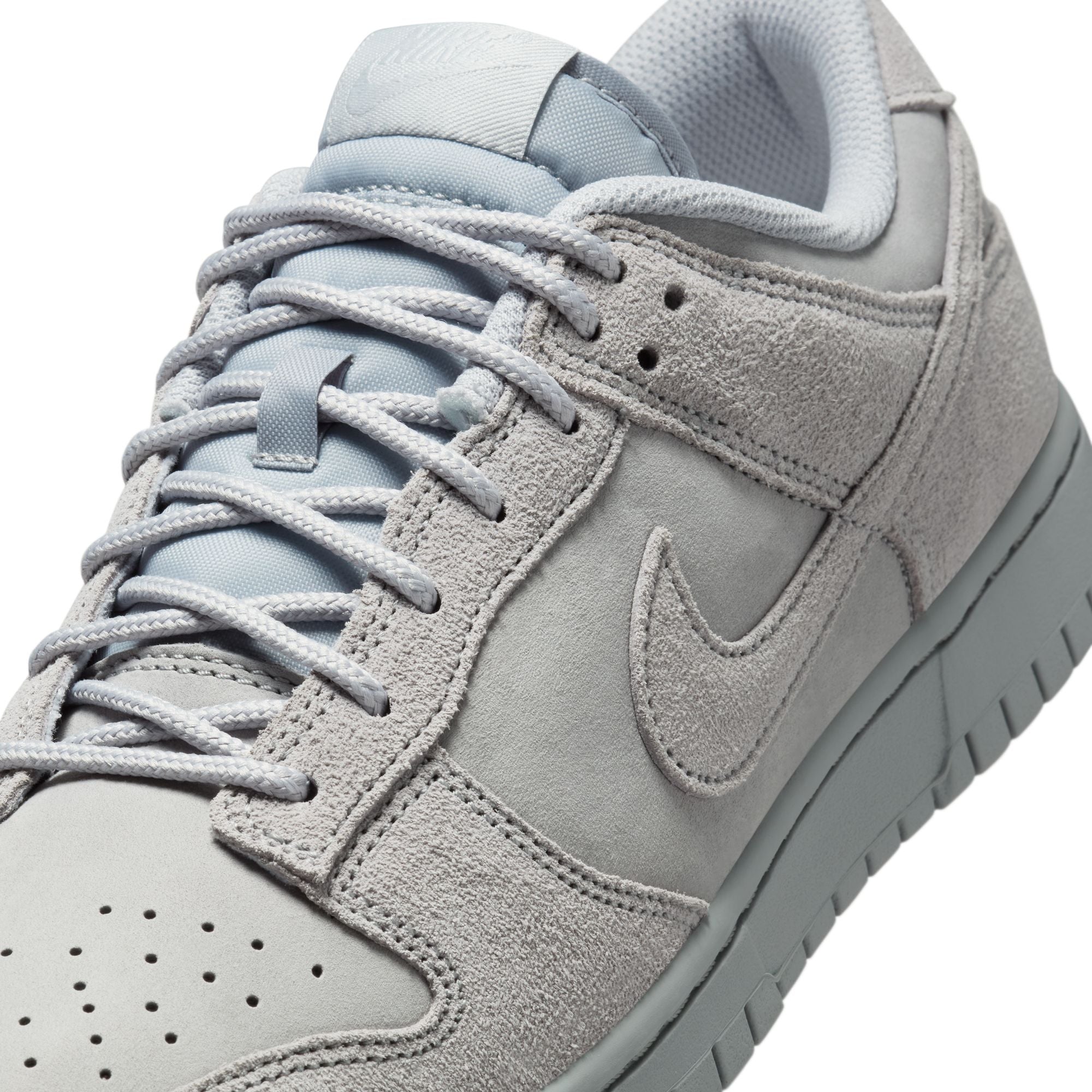 Nike Dunk Low Retro SE 'Wolf Grey'