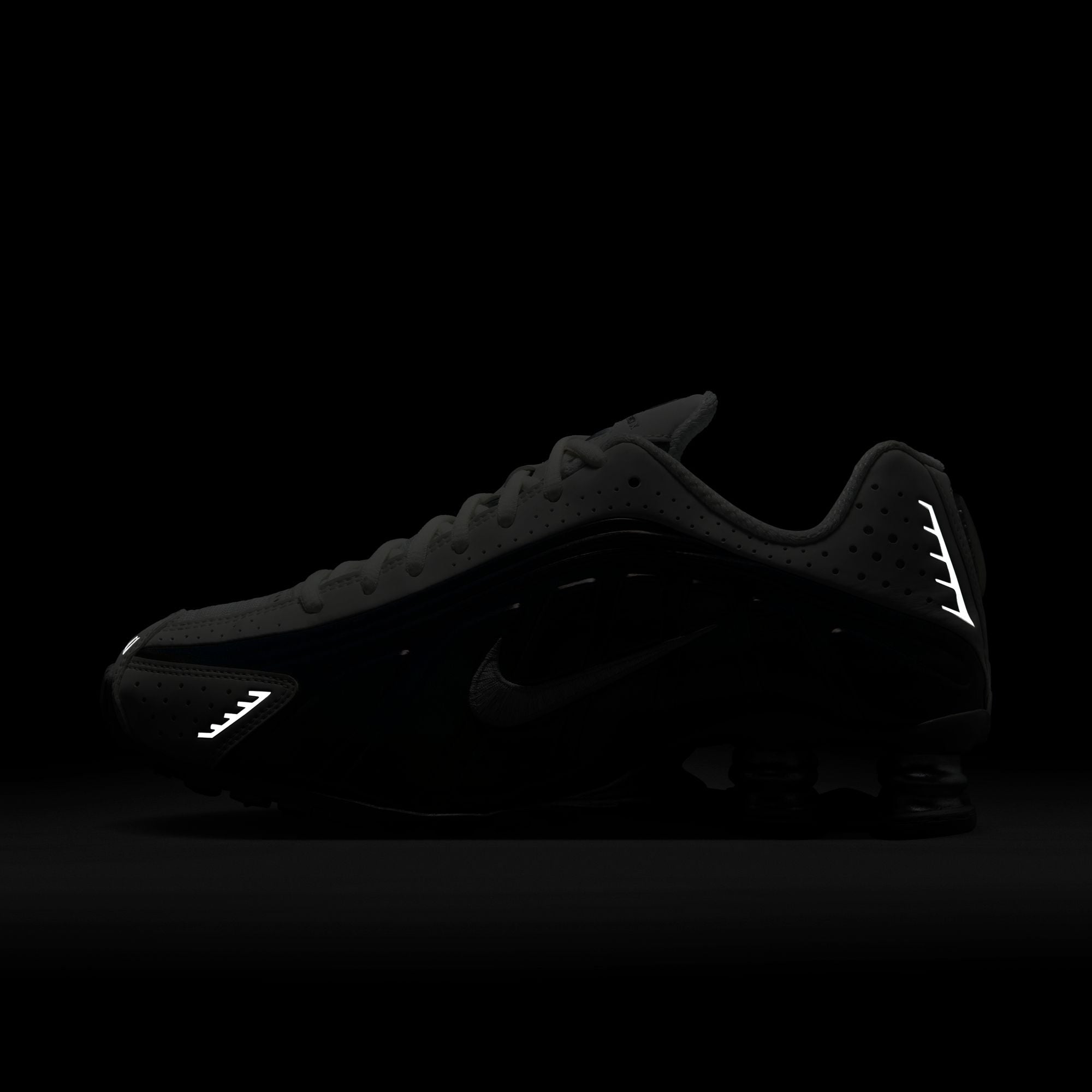 Women's Nike Shox R4 'Summit White'