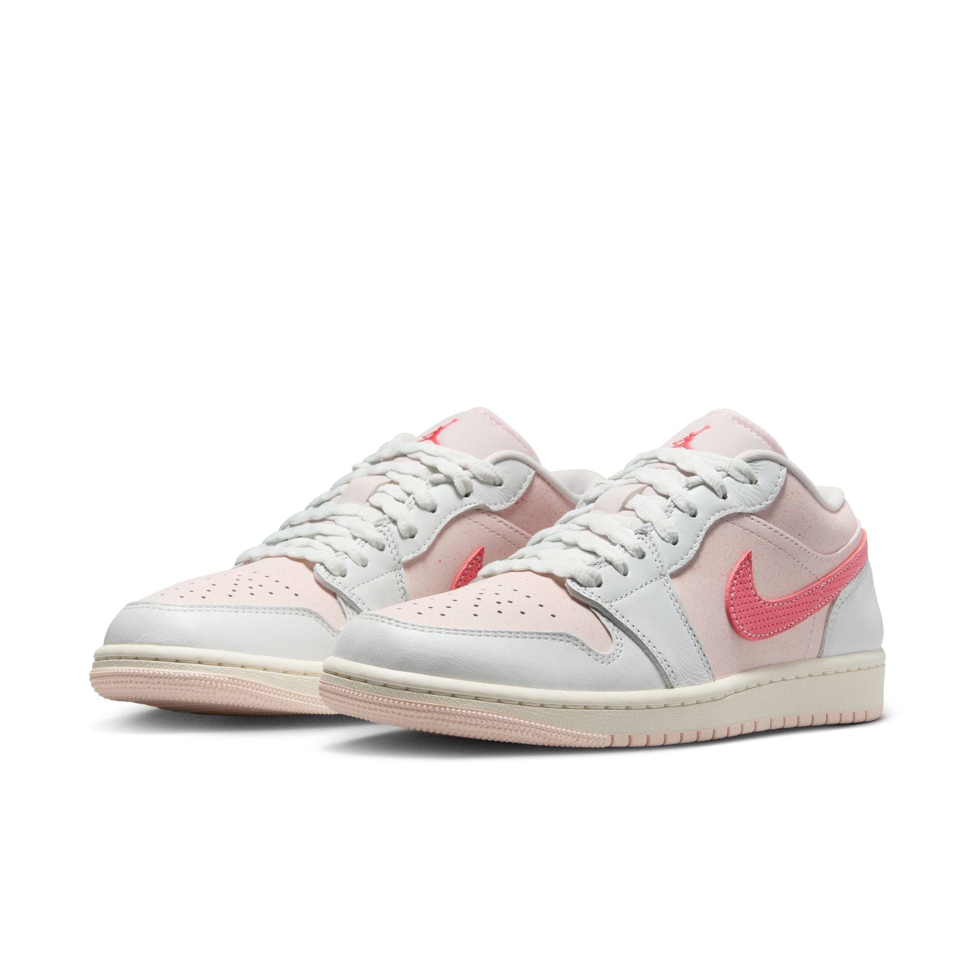 Women's Air Jordan 1 Low SE 'Strawberry Milkshake' – TROPHY