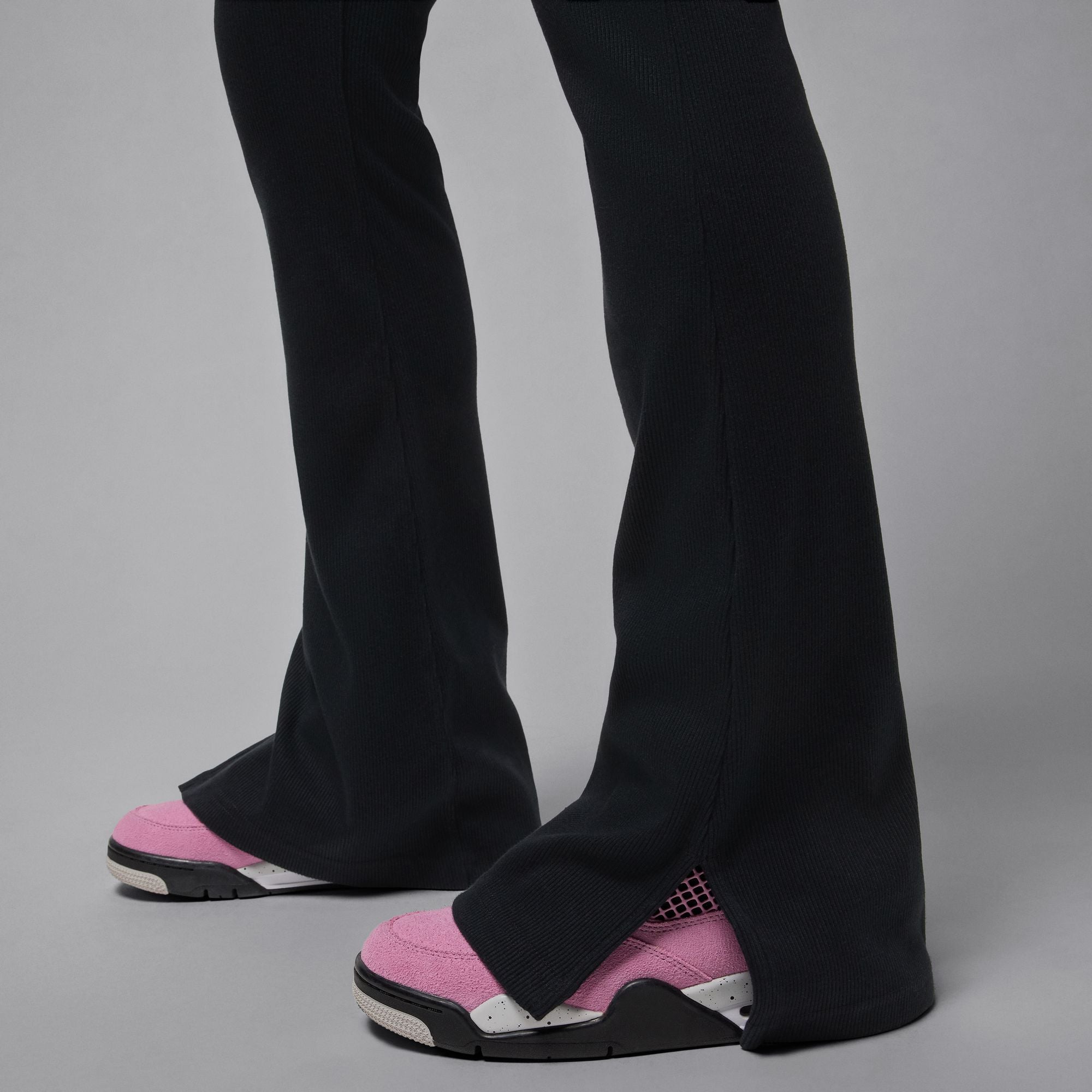 Jordan Brooklyn Essentials Women's Mid-Rise Flared Leggings