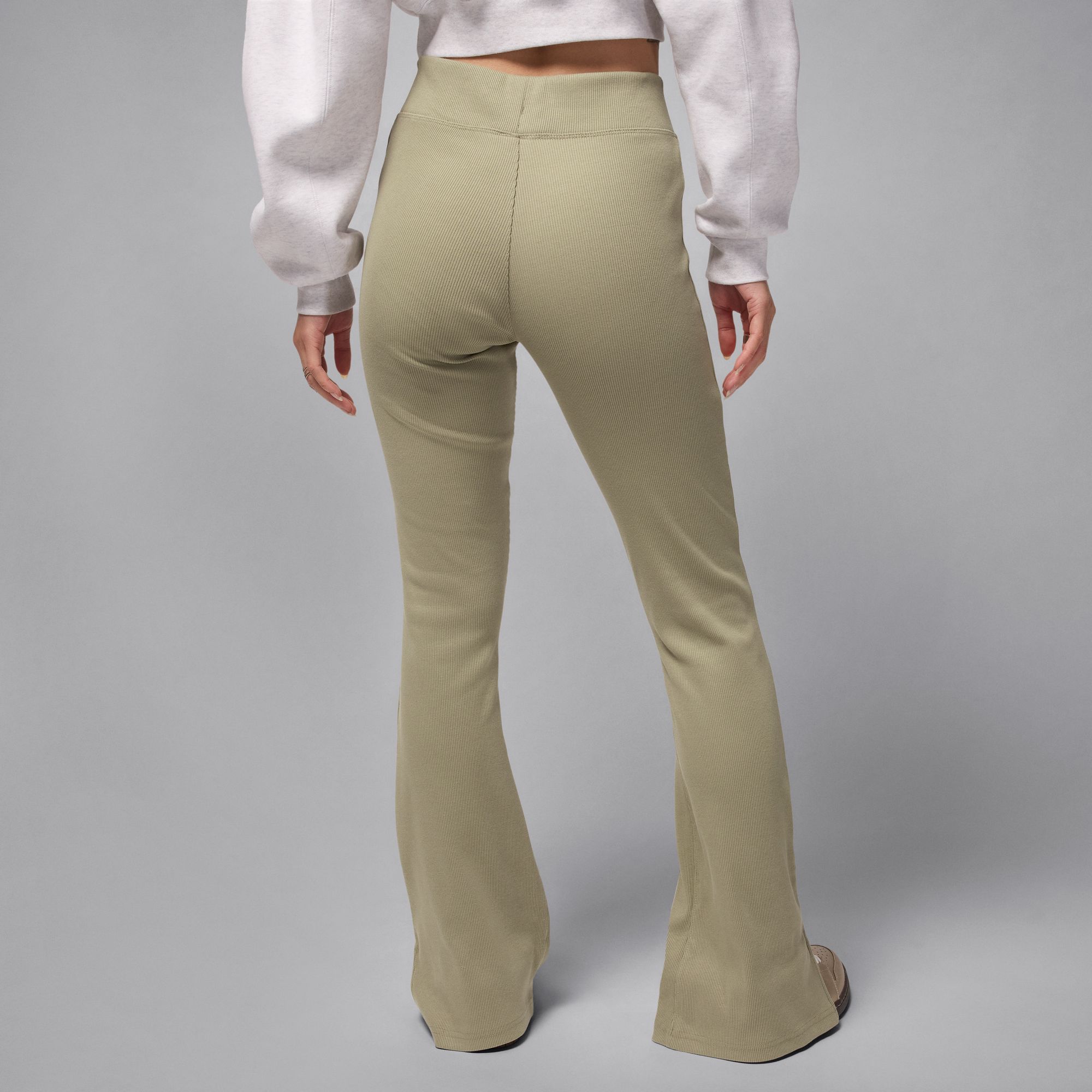 Jordan Brooklyn Essentials Women's Mid-Rise Flared Leggings
