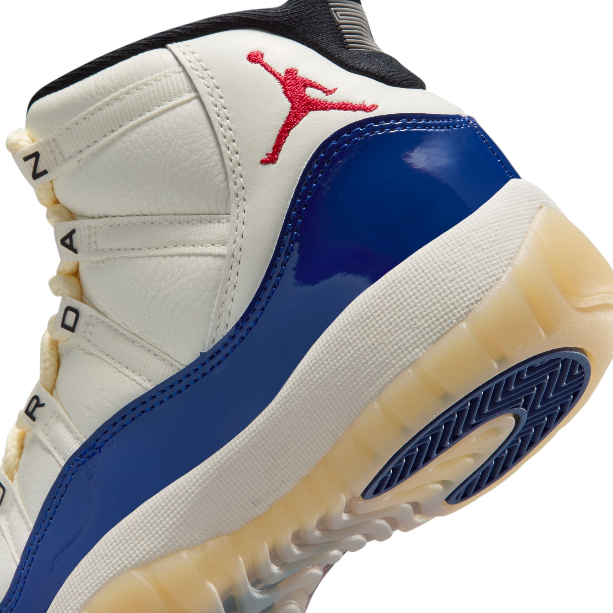 Air Jordan 11 Retro GS 'Rare Air'