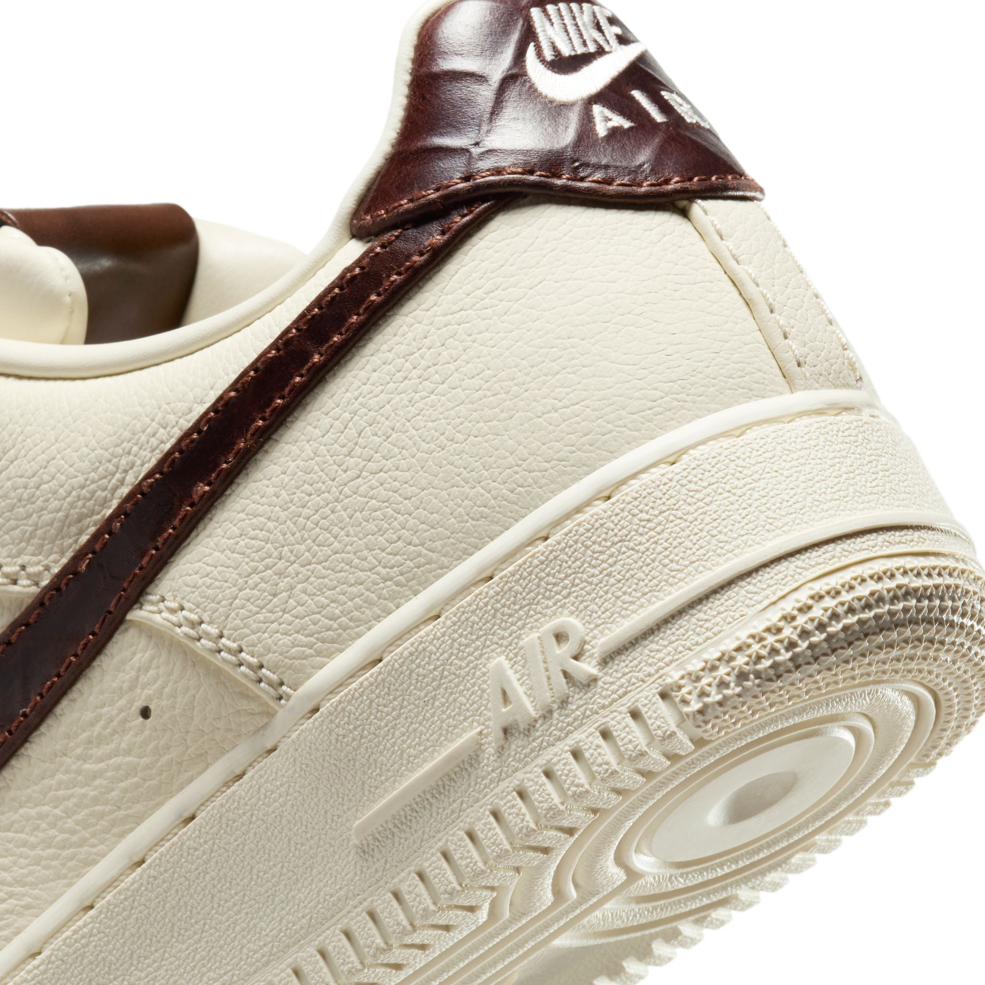Nike Air Force 1 '07 'Soft Pearl'