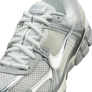 Nike Zoom Vomero 5 'Metallic Silver'