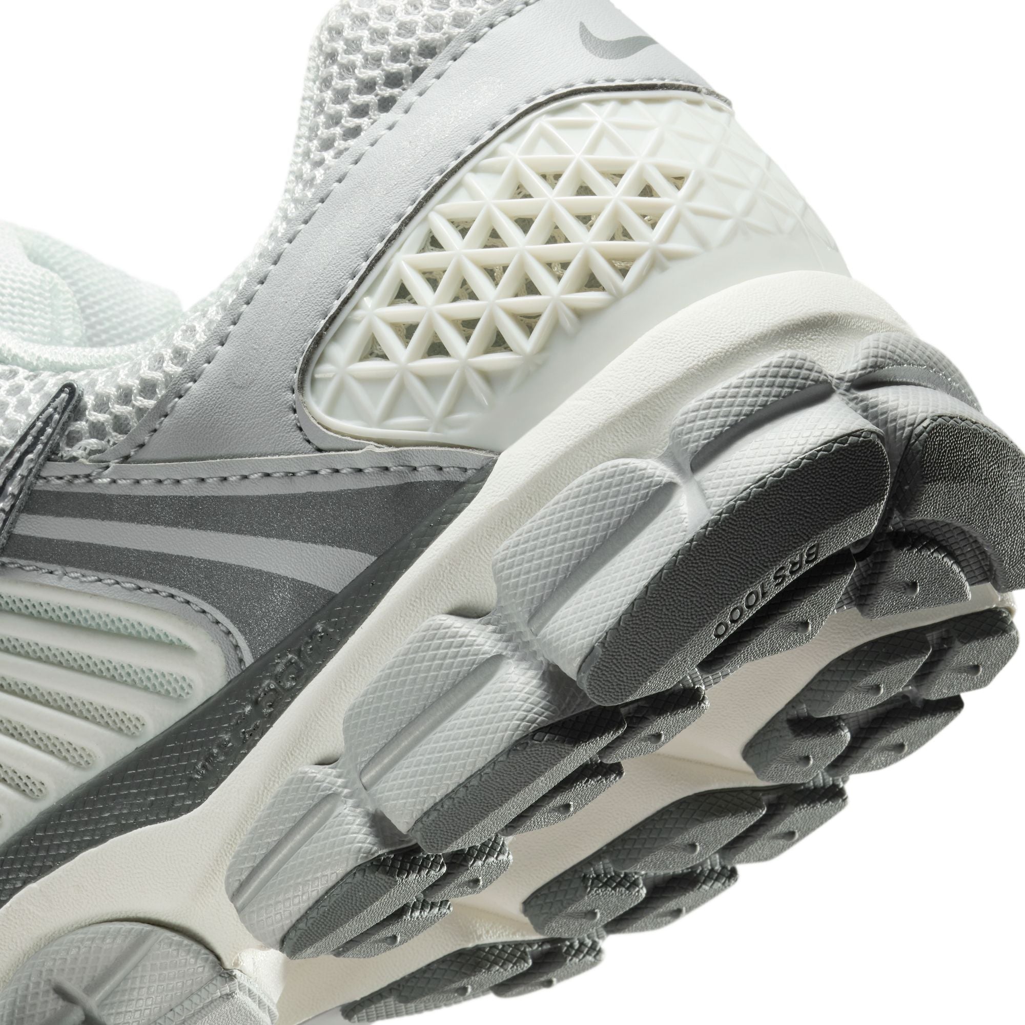 Nike Zoom Vomero 5 'Metallic Silver'