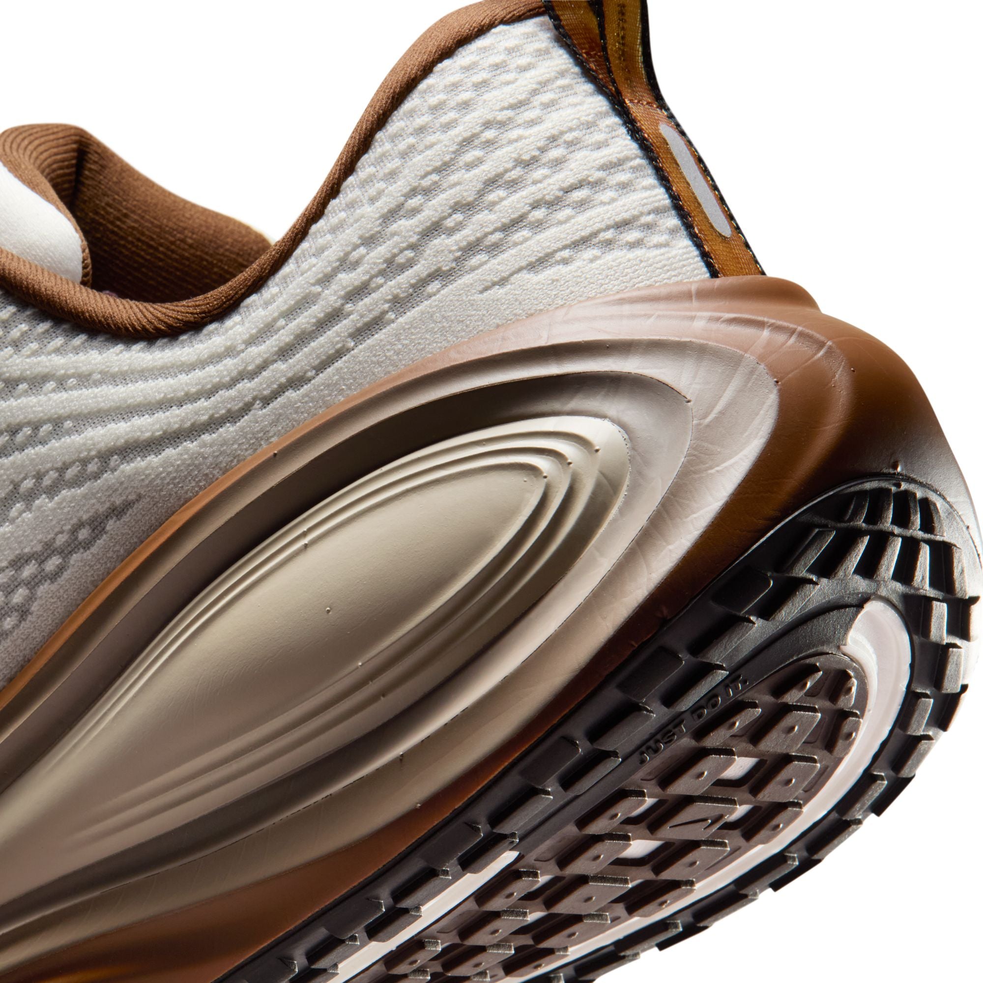 Nike Vomero Zoom Plus 'Sail and Baroque Brown'